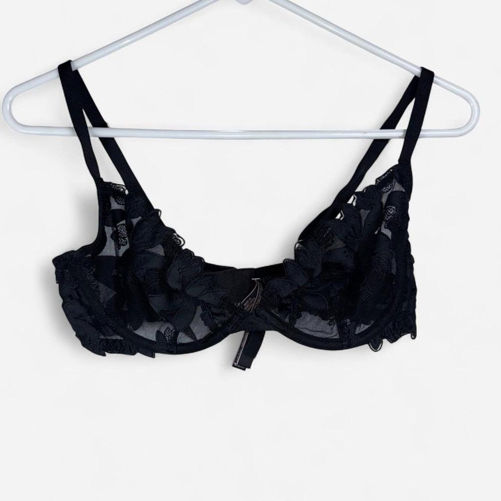 Victoria’s Secret Sheer Floral Lace Underwire Bra Black 36C Women’s Lingerie